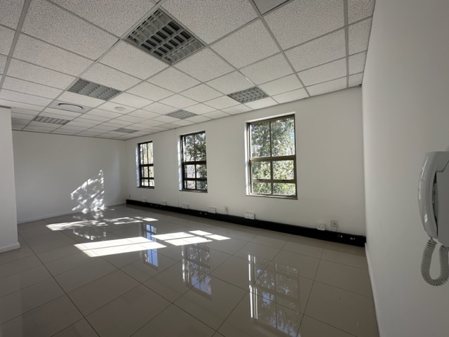 To Let commercial Property for Rent in Rondebosch Western Cape